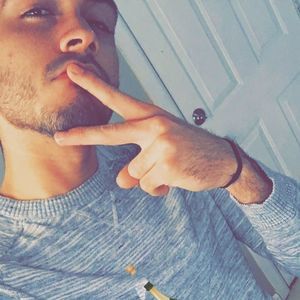 Meet your Posher, Derek